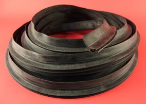 Deurrubber onderzijde deur