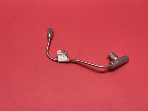 Line from brake plate to decelleration valve IE 9/72 -->