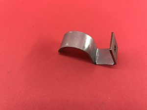 Oil cooler hose mounting bracket single