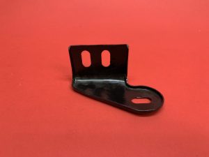 Front wing bracket on mudguard (left)