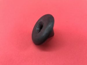 Punto inferiore in gomma grande 30 mm