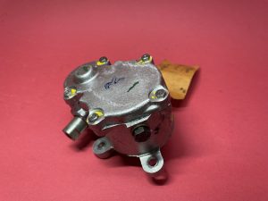 Regolatore centrifugo revisionato con il nuovo pistone di controllo Khamsin