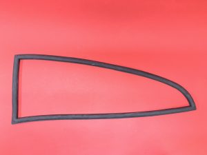 Headlight glass rubber profile under window left