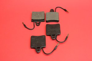 Remblokken achter groot met stekker (set)