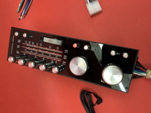 Radio Continental Edison R437 with integrated Bluetooth