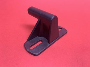 Rear screen suspension point plastic