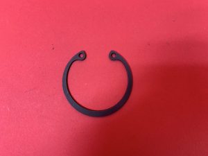 Circlip crankshaft end bearing