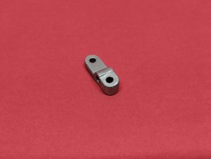 Carburateur hevel naar verbindingsstang midden