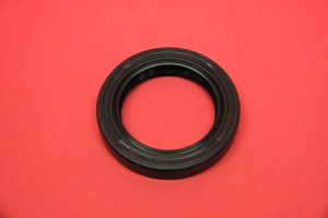 Relay housing seal lower 32x46x7