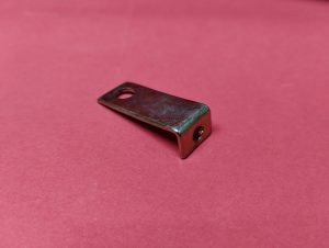 Koplamp besturing veer montage beugeltje onder kunststof huis