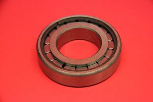 Gearbox pinion bearing
