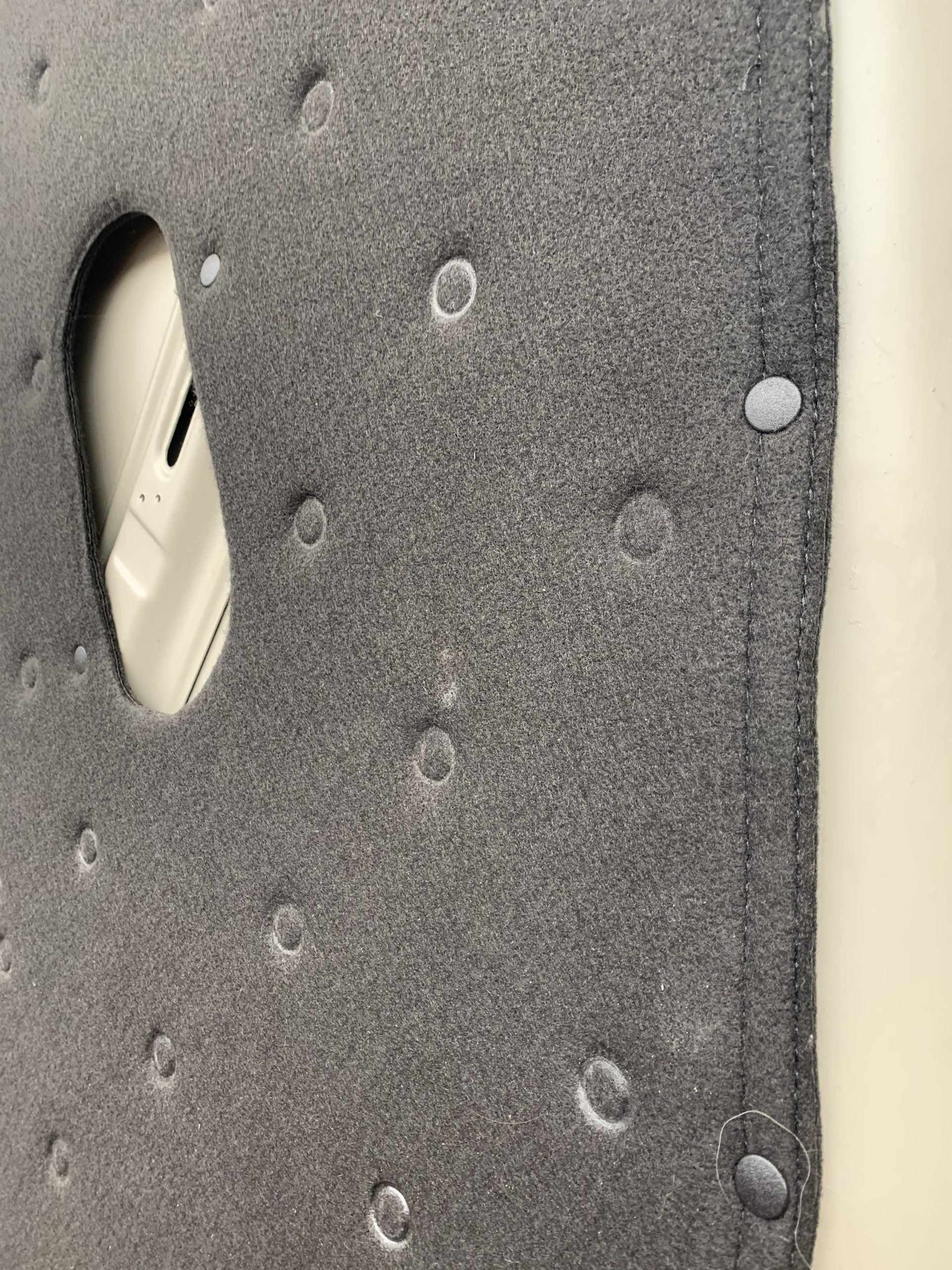 Tappetino isolante per il cofano - immagine 3